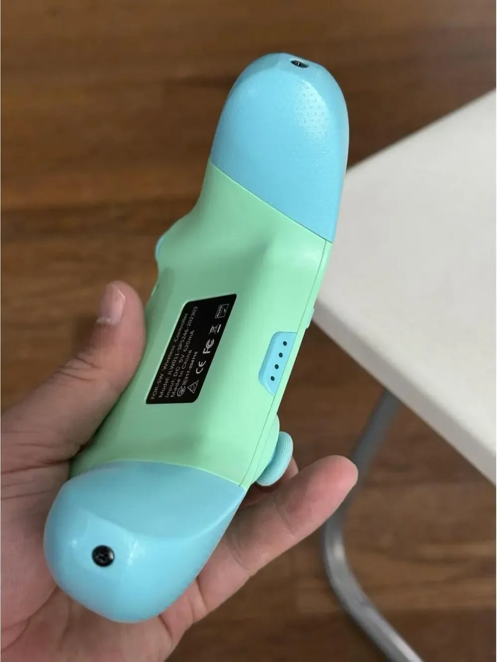 Nintendo Switch  Mint Green Controller